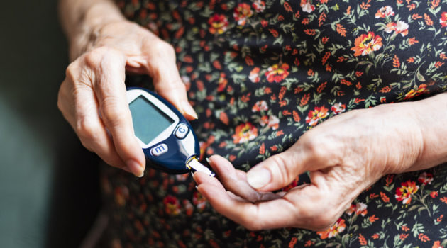 lady tracking glucose